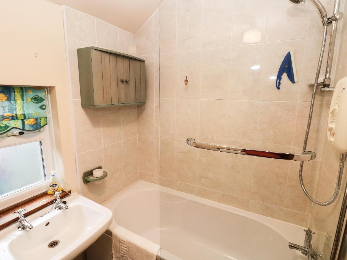 Brook Cottage Суонзи Екстериор снимка